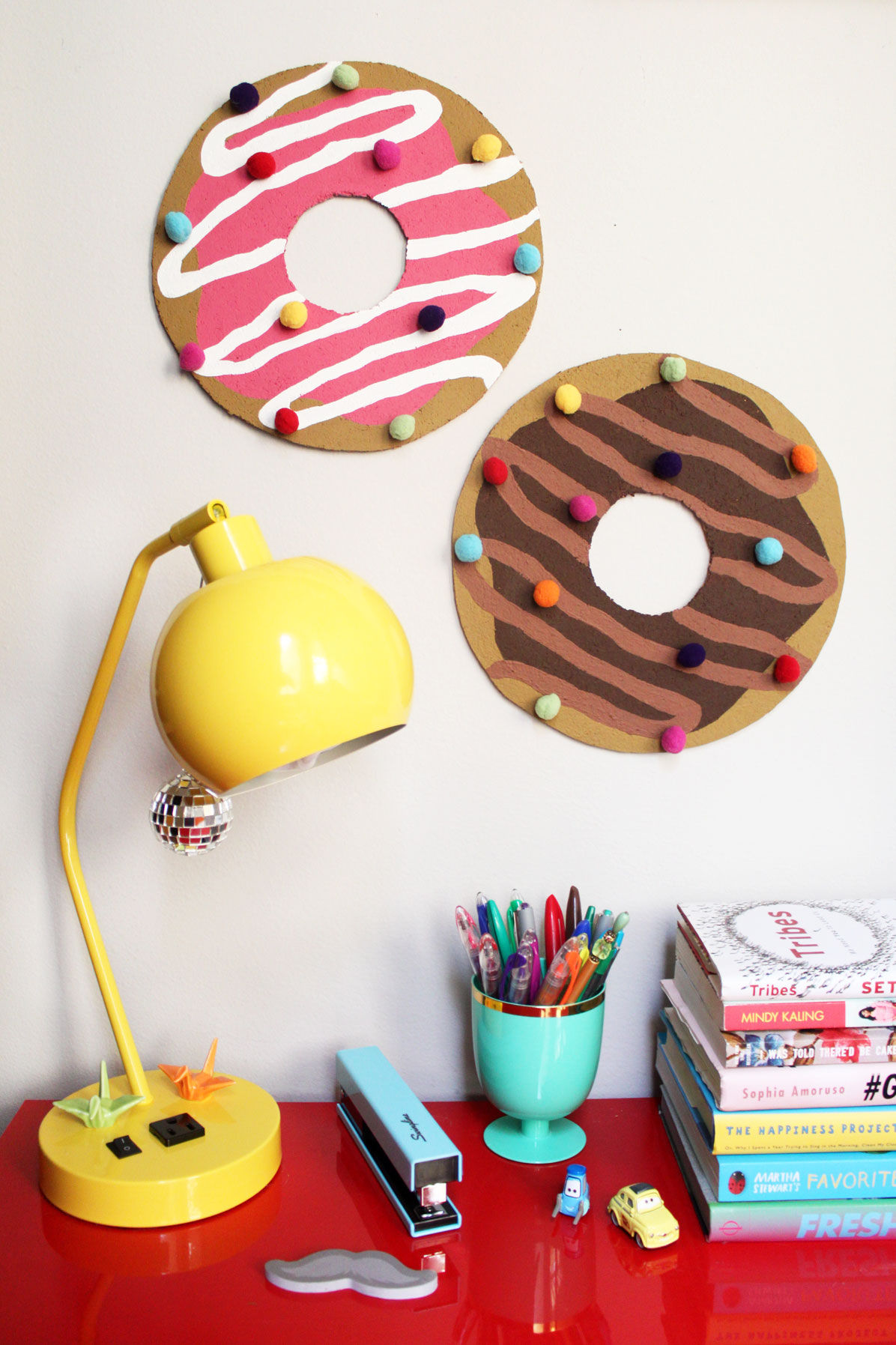 donut-bulletin-board-with-sprinkle-push-pins-pictures-photos-and