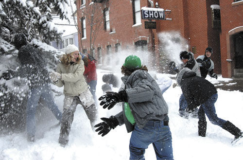 Snow Fight Pictures, Photos, and Images for Facebook, Tumblr, Pinterest