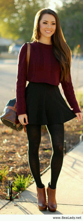 Burgundy Sweater With Black Leggings Pictures, Photos, and Images for