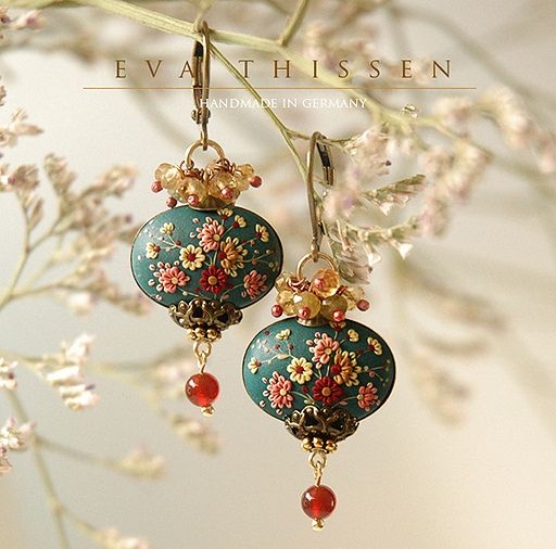 Elegant Handmade Earrings Pictures, Photos, and Images for Facebook