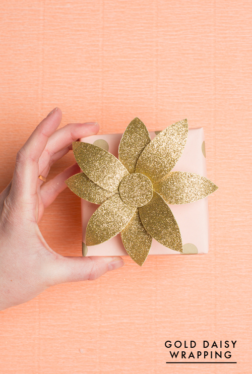 Gold daisy wrapping