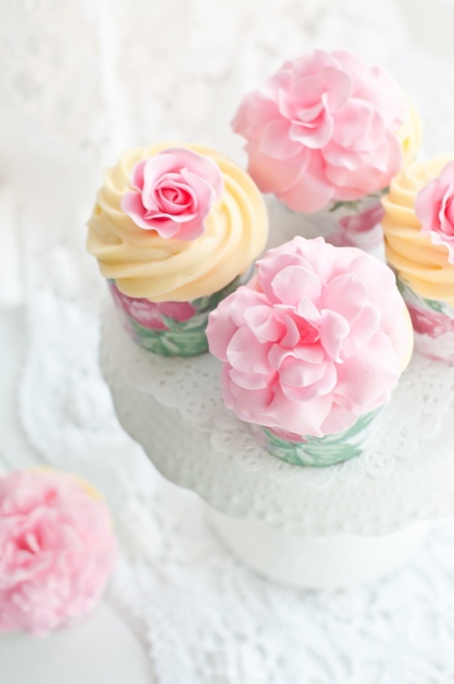 Floral cupcakes