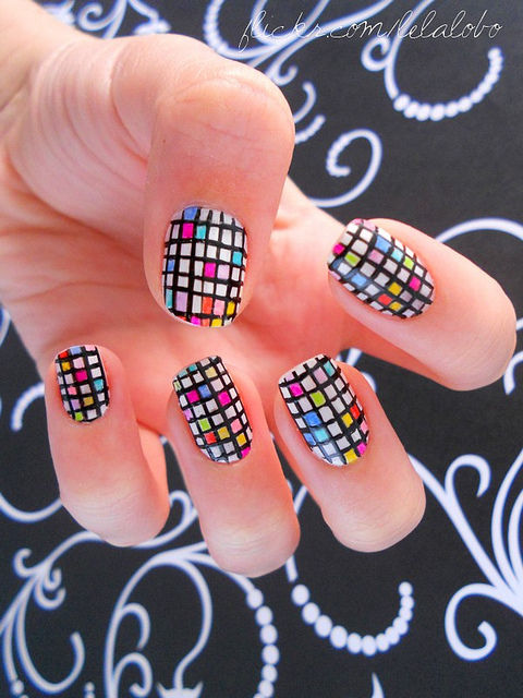 Color grid nails Color grid nails