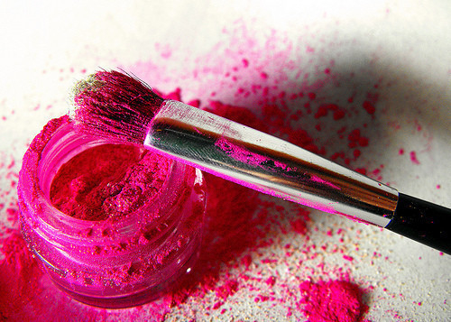 Pink messy eyeshadow