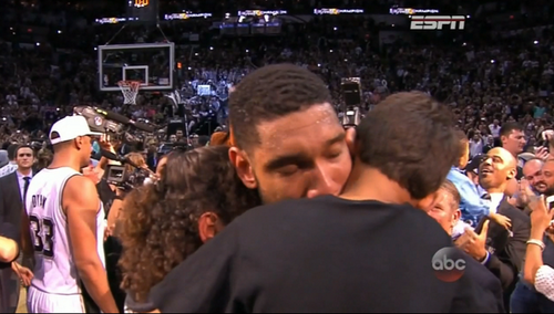 Tim Duncan with his kids