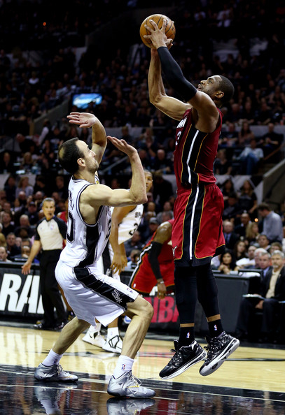 Wade Takes aim
