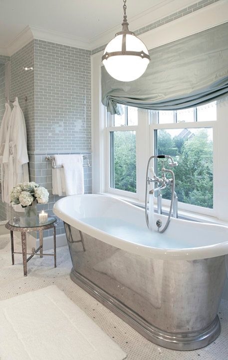 Silver tub Silver tub