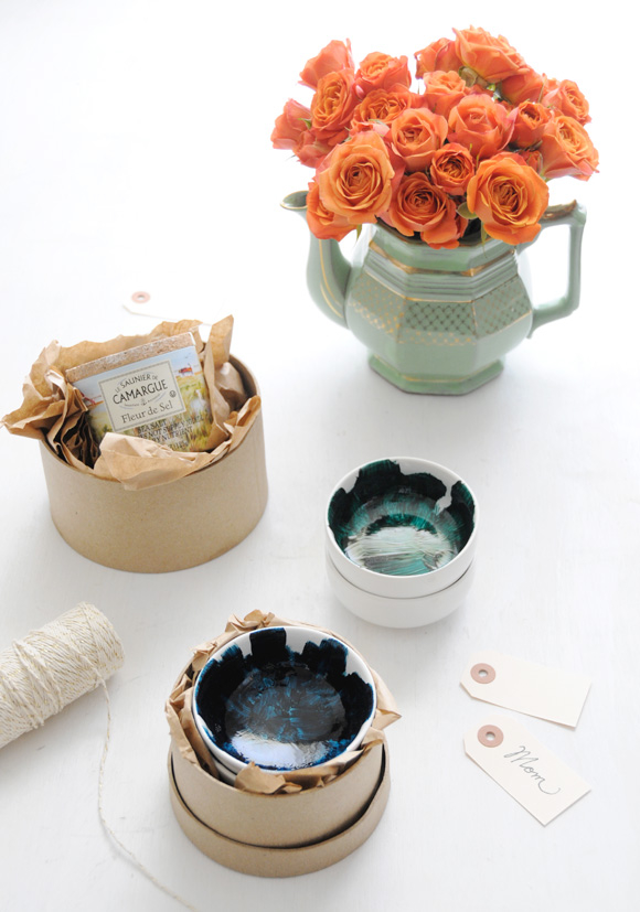 DIY Brushstroke Glazed Mini Bowls DIY Brushstroke Glazed Mini Bowls