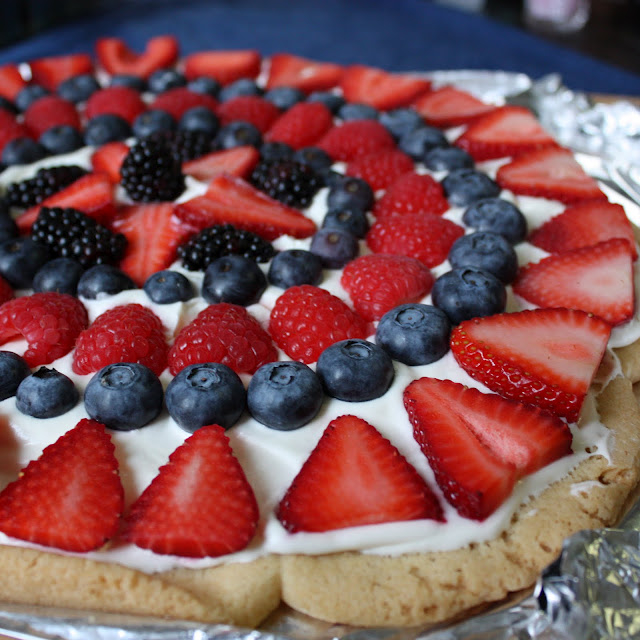 Red, White & Blue Fruit Pizza Red, White & Blue Fruit Pizza