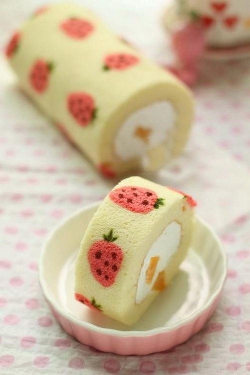 Strawberry Cream Roll Strawberry Cream Roll
