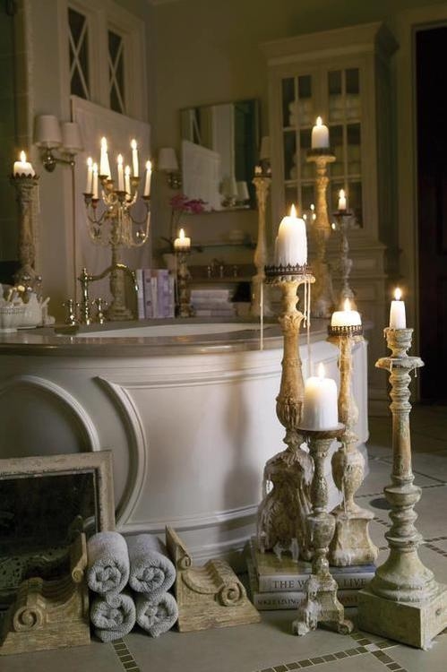 Elaborate soaking tub Elaborate soaking tub