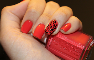 Red leopard nails