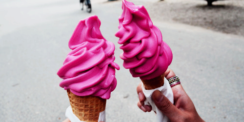 Strawberry ice cream Strawberry ice cream
