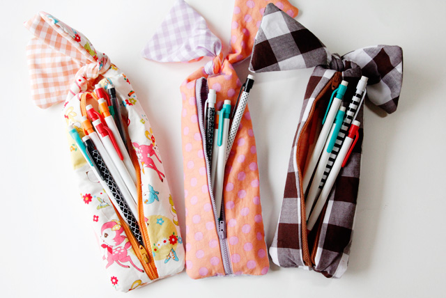 Knotted zipper pencil pouch tutorial Knotted zipper pencil pouch tutorial