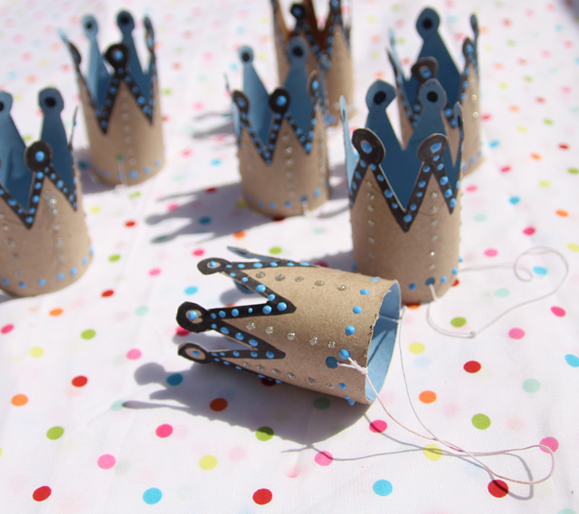 Toilet paper birthday crowns Toilet paper birthday crowns
