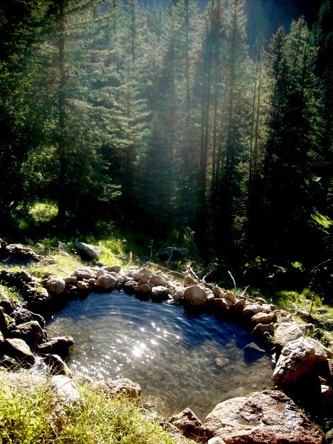Glittering pond Glittering pond