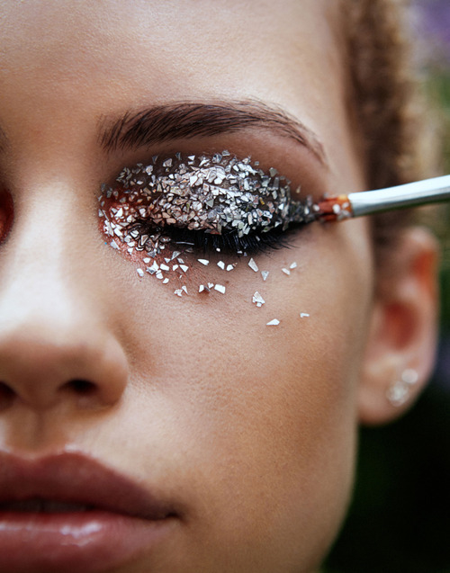 Glittery eye makeup