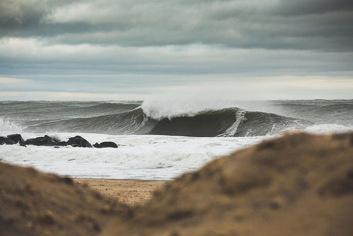Distant wave Distant wave