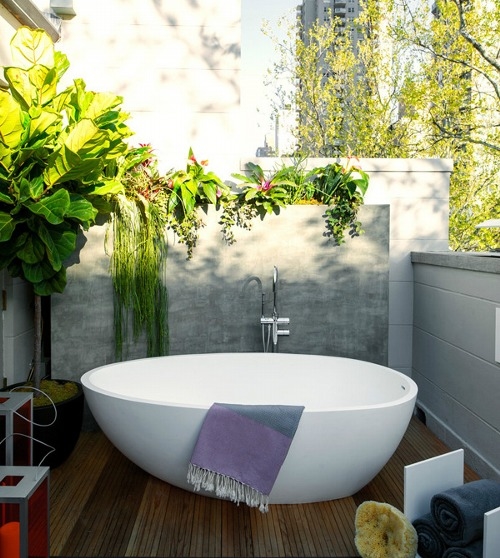 Outdoor tub