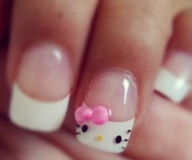 Hello Kitty Nails