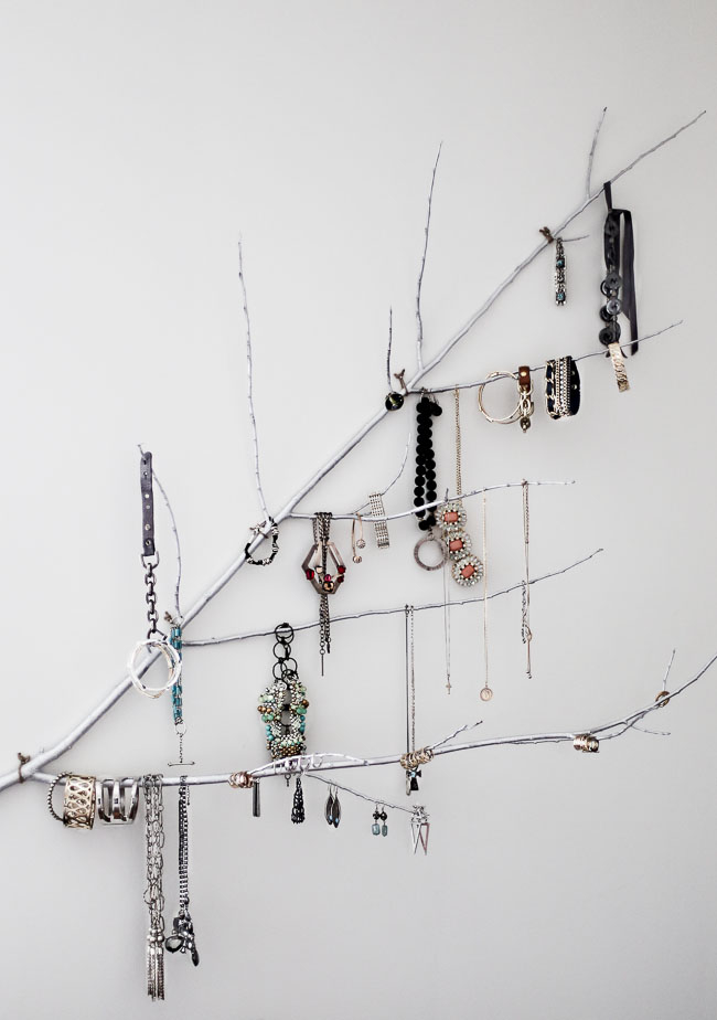 DIY Tree Branch Jewelry Holder DIY Tree Branch Jewelry Holder