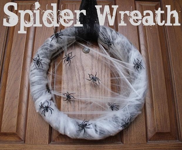 Spider Wreath
