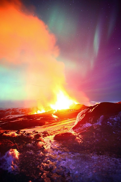 Volcanic Northern lights