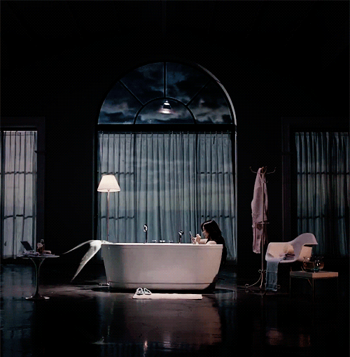 Mermaid bath