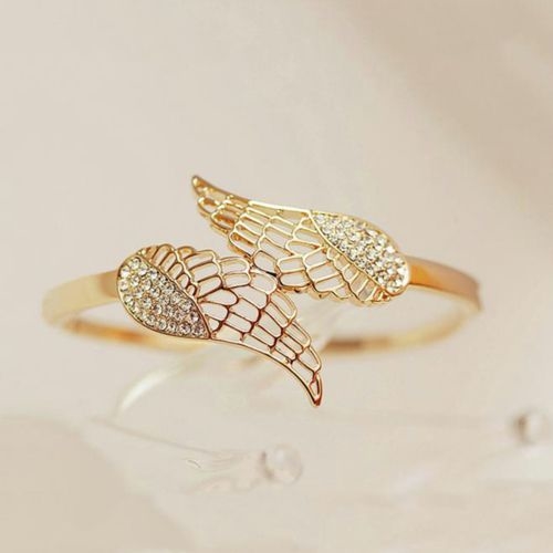 Gold wing ring