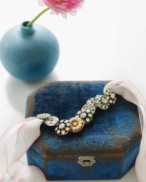 Button bracelet