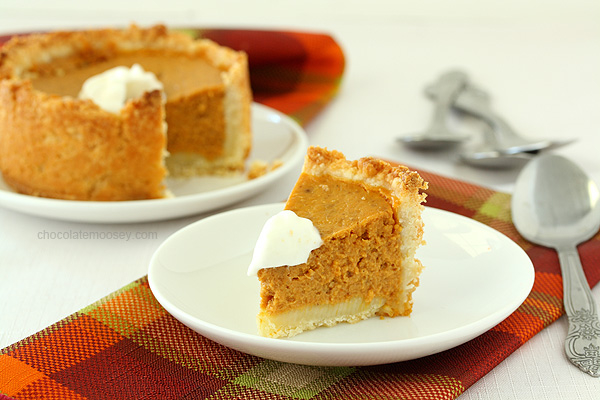 Mini deep dish pumpkin pies