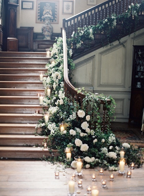 Romantic Staircase for Wedding
