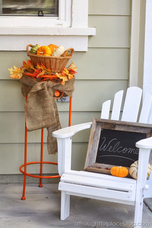 Simple fall porch decor Simple fall porch decor