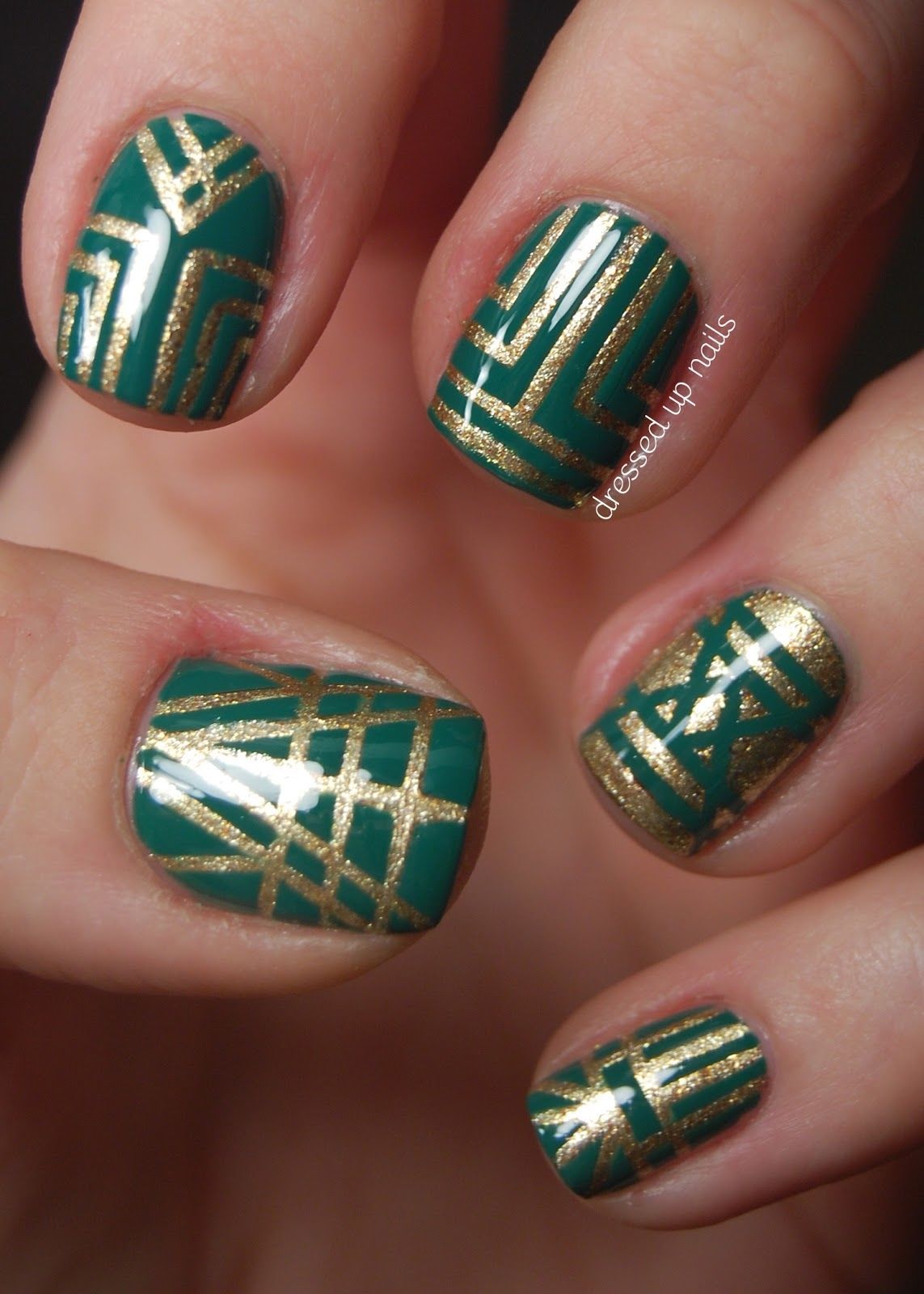 Emerald and gold striping Nails