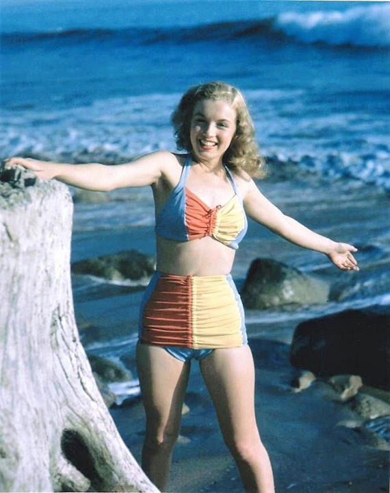 Marilyn Monroe at the beach