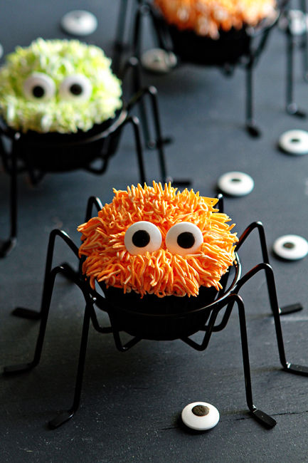 Halloween Spider Cupcakes Halloween Spider Cupcakes