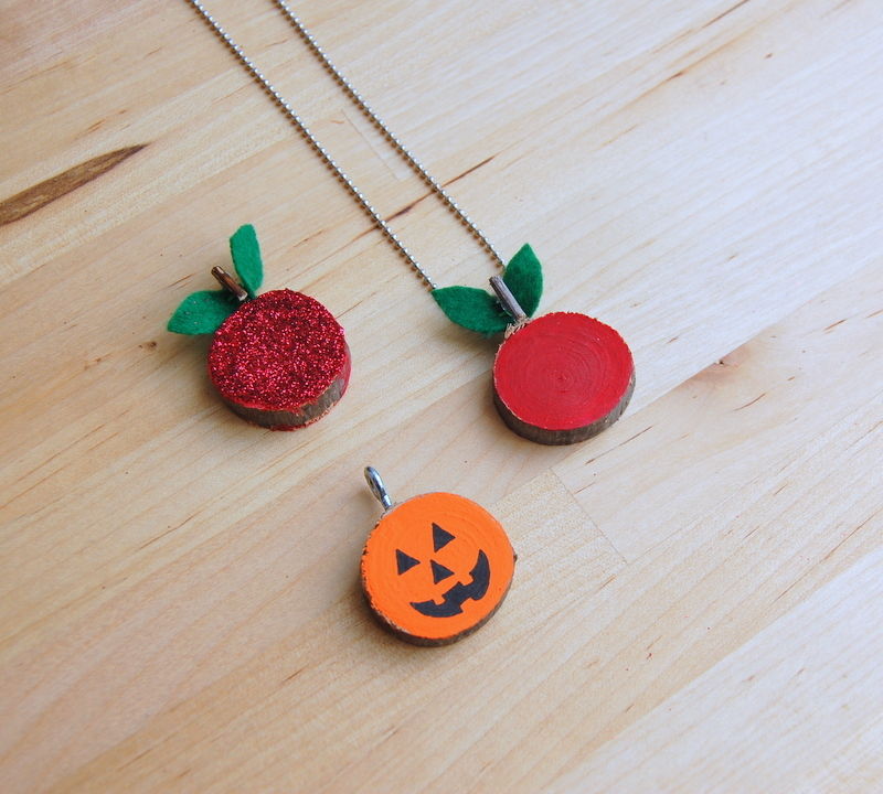 Apple wood slice pendant Apple wood slice pendant