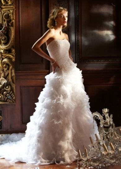 Strapless Organza Ruffled Wedding Gown Strapless Organza Ruffled Wedding Gown