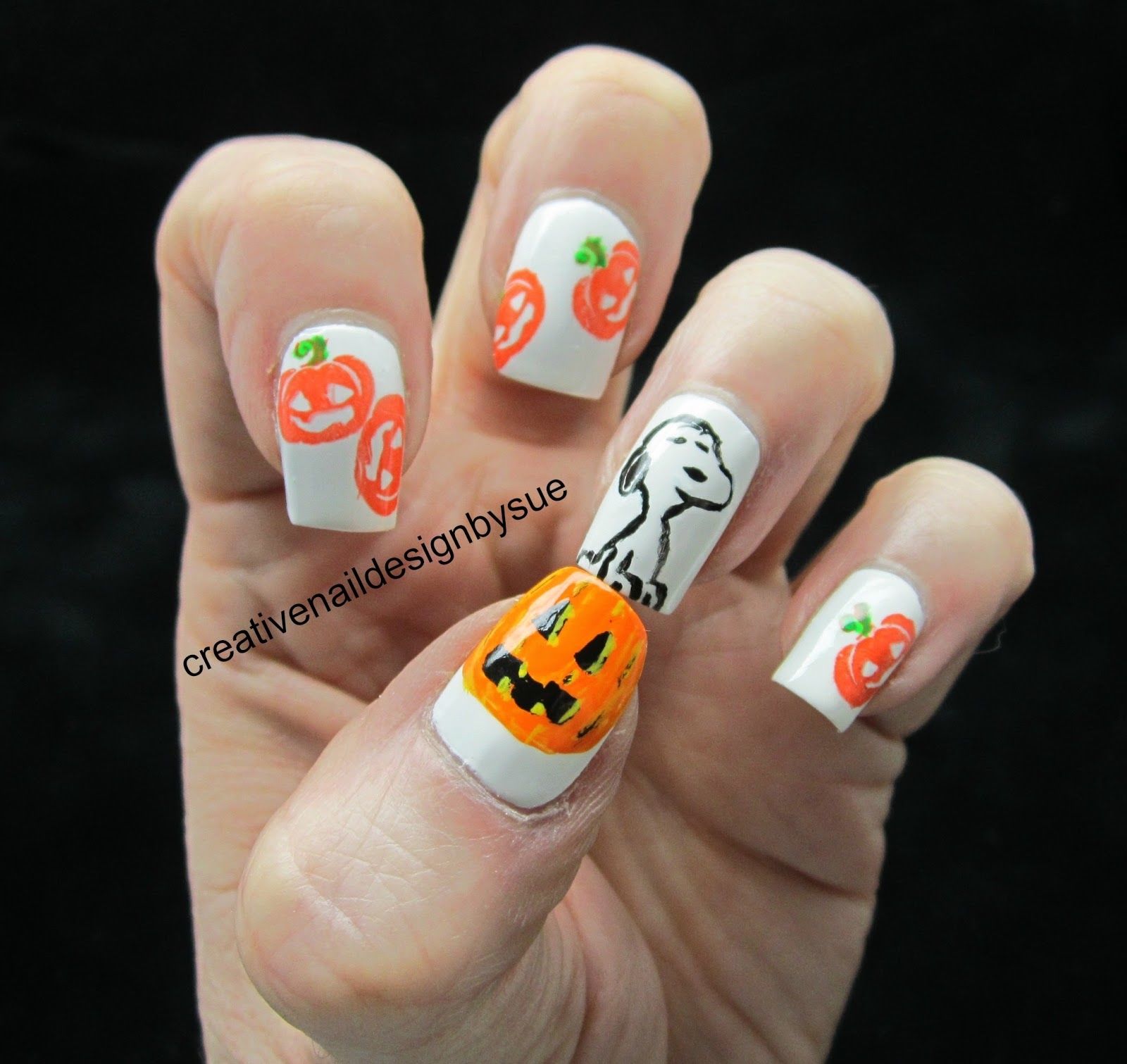 Snoopy Halloween Nail Art Snoopy Halloween Nail Art