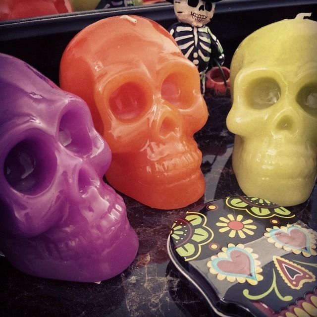 Candle Skulls