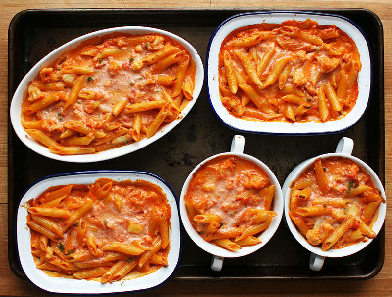 Pasta with Cauliflower in a Spicy Pink Sauce