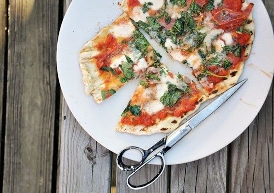 Grilled pizza Grilled pizza