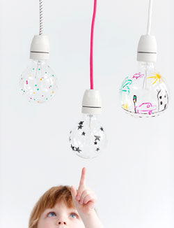 Lightbulb shadow craft