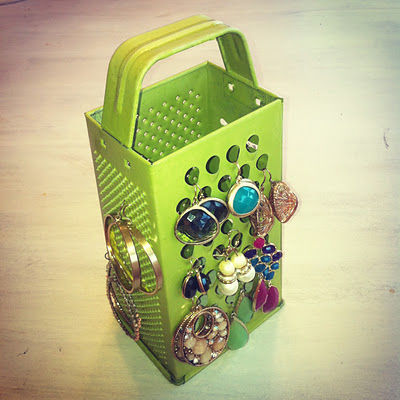 Use graters for jewelry organization
