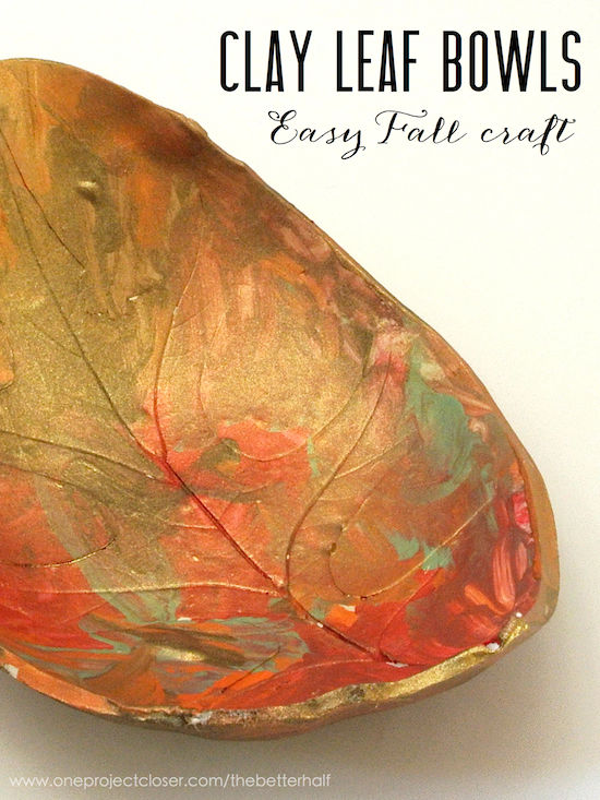 Clay leaf bowls