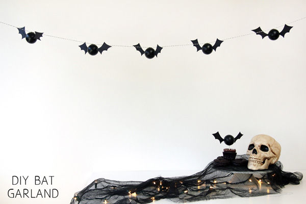 DIY Bat Garland DIY Bat Garland