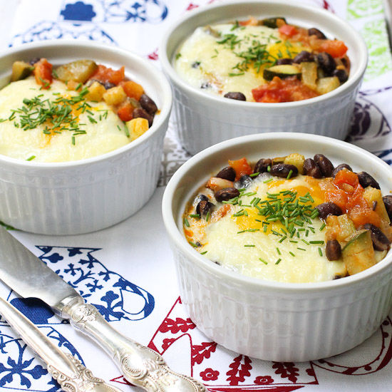 Baked eggs with beans and veggies