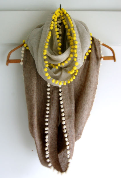 Long pom pom cowl Long pom pom cowl
