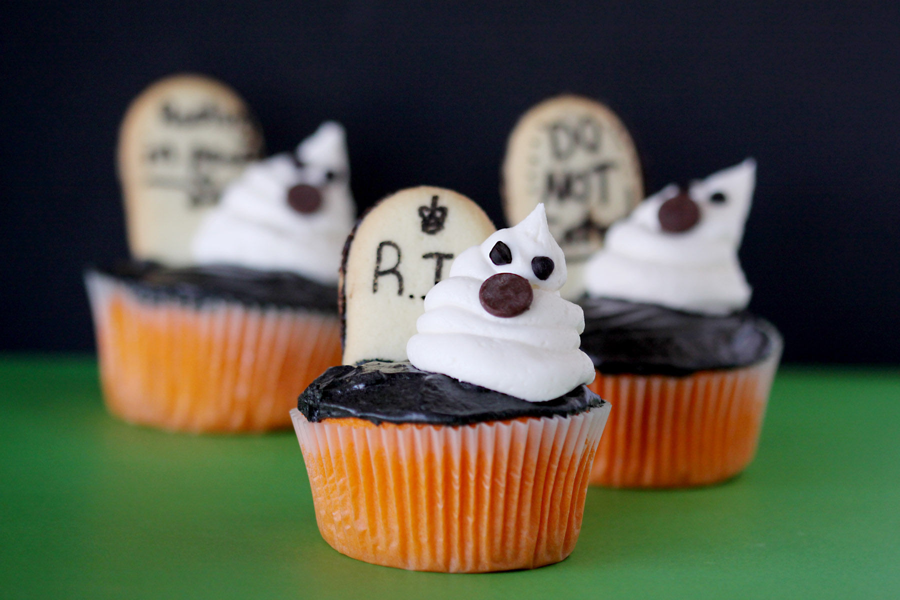 Halloween cupcakes