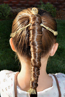 Mummy hairdo